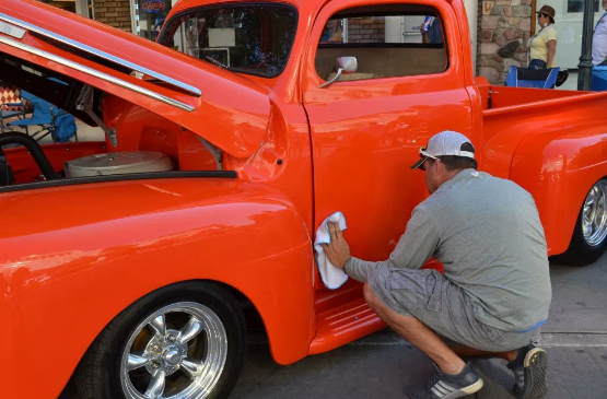 Top Features Of The Services That Offer Truck Polish