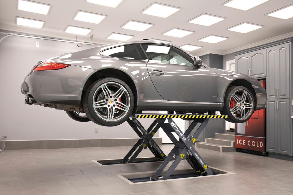 The Benefits Of Hydraulic Car Lifts