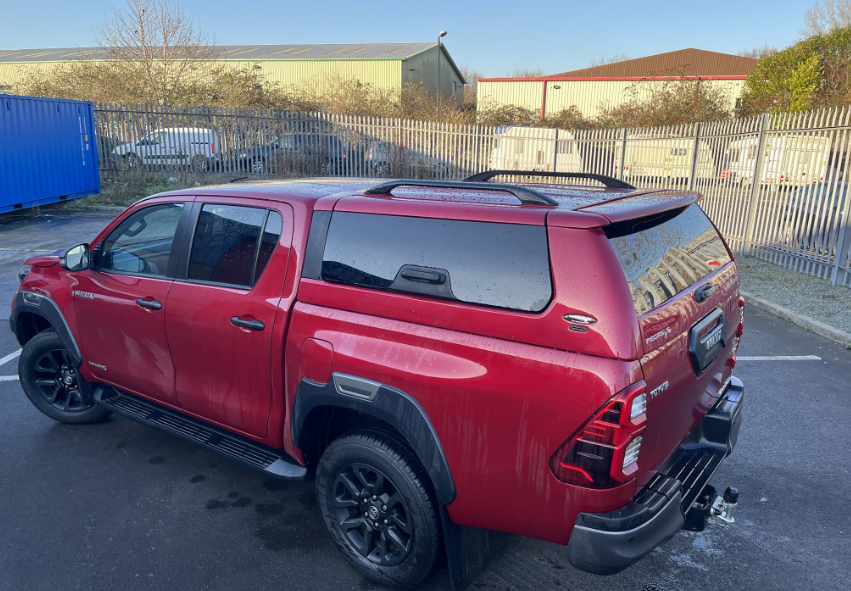 How to Choose the Right Toyota Hilux Canopy For Sale and Make the Most of Your Vehicle