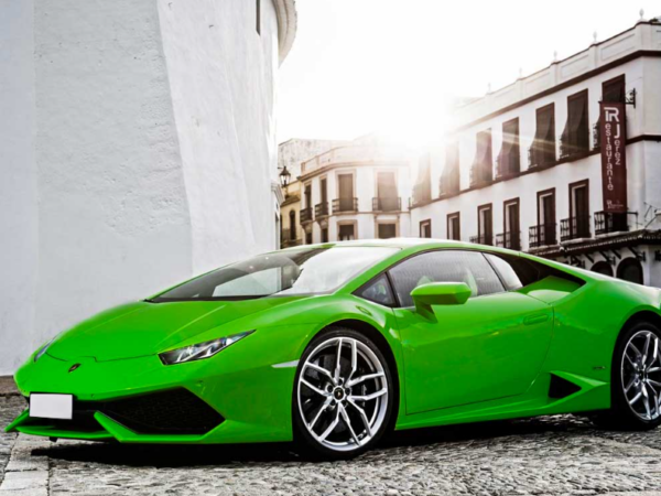 hire a Lamborghini